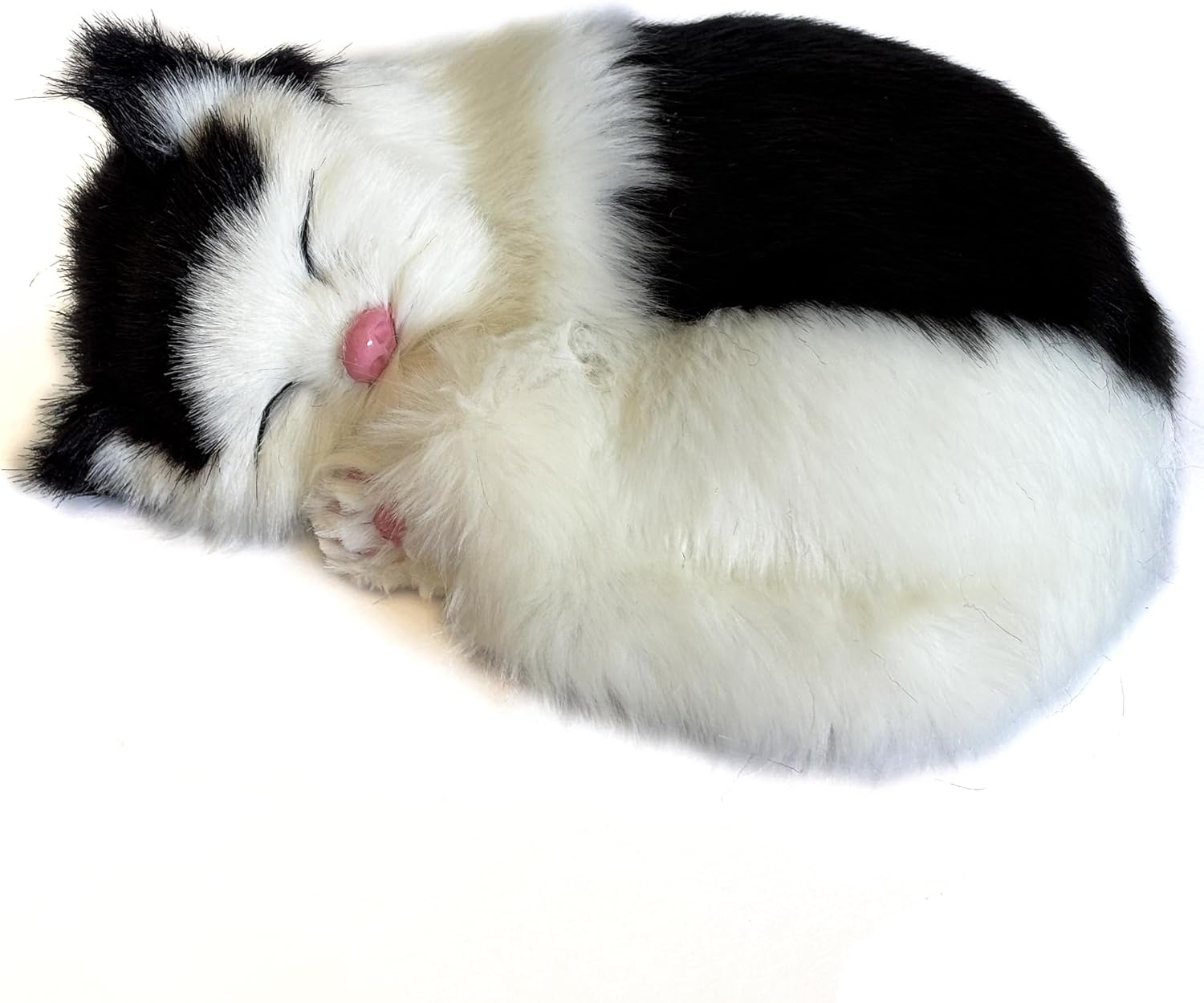 Realistic Furry Black and White Baby Cat Figurine Simulation Sleeping Kitten Home Office Shelf Decorative Statue, Pet Replica, Collectible Gift, Photo Props